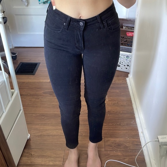 Black Levi’s skinny jeans - Picture 2 of 4